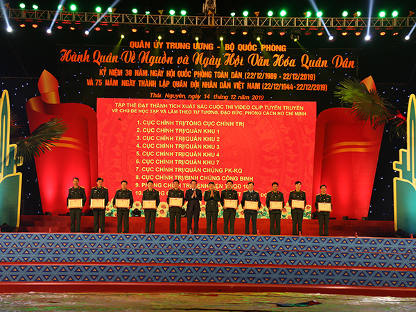 Tuổi trẻ Quân chủng PK-KQ tham gia Chương trình