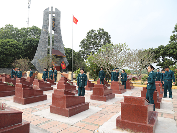 Quân chủng Phòng không - Không quân làm công tác dân vận tại huyện Mỹ Đức, TP Hà Nội