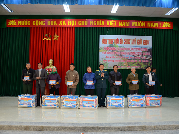 Tình quân dân ở Triệu Thành