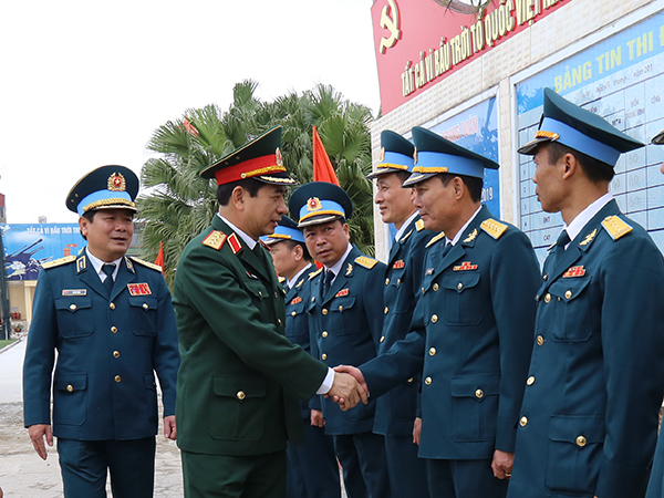 Thượng tướng Phan Văn Giang kiểm tra công tác trực sẵn sàng chiến đấu Trung đoàn 280