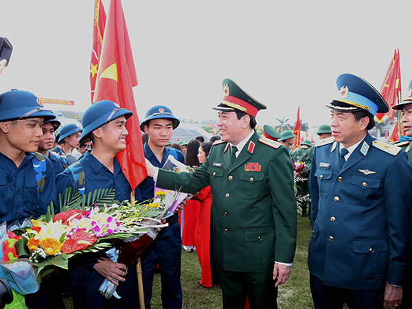 Các đơn vị trong Quân chủng PK-KQ tiếp nhận chiến sĩ mới năm 2019