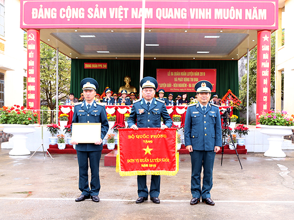 Các đơn vị trong Quân chủng PK-KQ đồng loạt ra quân huấn luyện năm 2019
