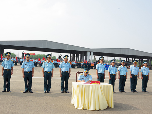 Các đơn vị trong Quân chủng PK-KQ đồng loạt ra quân huấn luyện năm 2019