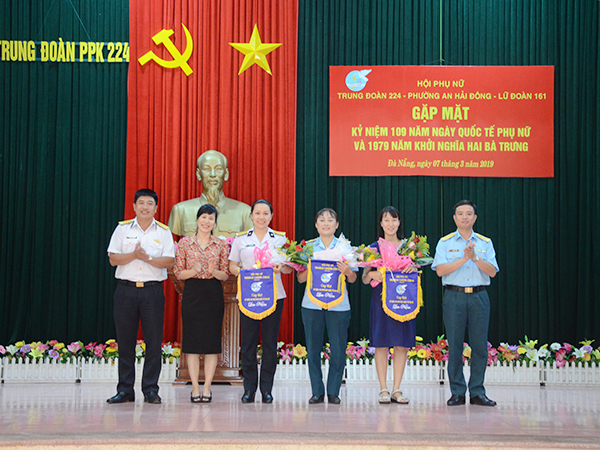 Các cơ quan, đơn vị trong Quân chủng Phòng không-Không quân tổ chức nhiều hoạt động nhân kỷ niệm ngày Quốc tế Phụ nữ
