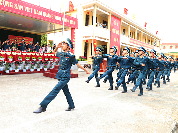 Trung đoàn 240 phát động thi đua cao điểm “Luyện quân, lập công, quyết thắng”