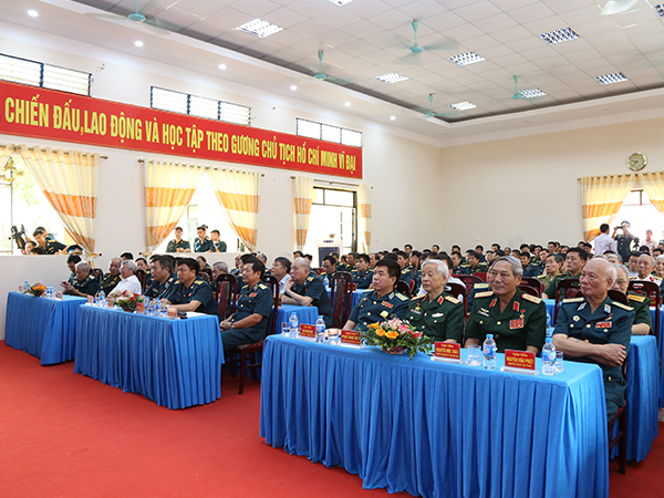 Trung đoàn 280 và Lữ đoàn Phòng không 210 kỷ niệm 60 năm ngày truyền thống