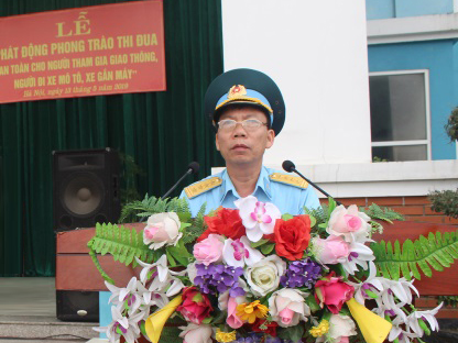 Trường Trung cấp kỹ thuật PK-KQ phát động Phong trào thi đua “An toàn cho người tham gia giao thông, người đi xe mô tô, xe gắn máy”