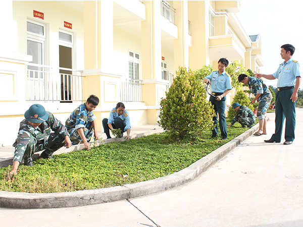 Chính quy, xanh, sạch, đẹp ở Trung đoàn 917