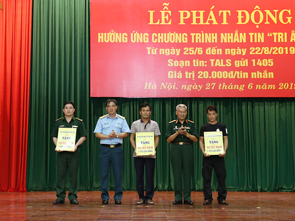 Lễ phát động hưởng ứng Chương trình nhắn tin “Tri ân liệt sĩ”