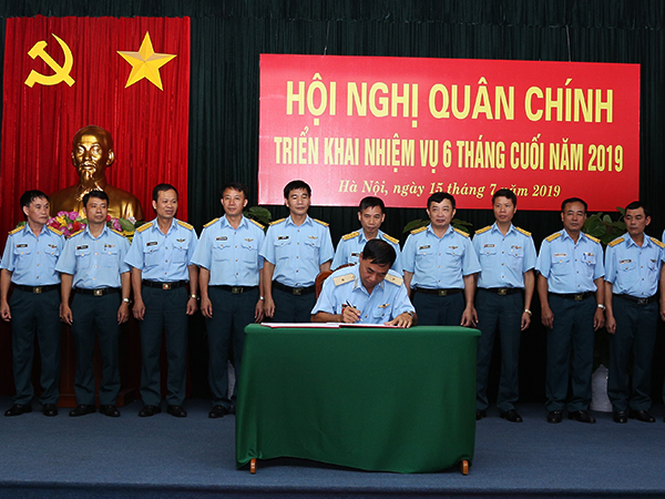 Cục Chính trị Phòng không-Không quân tổ chức Hội nghị quân chính triển khai nhiệm vụ 6 tháng cuối năm 2019