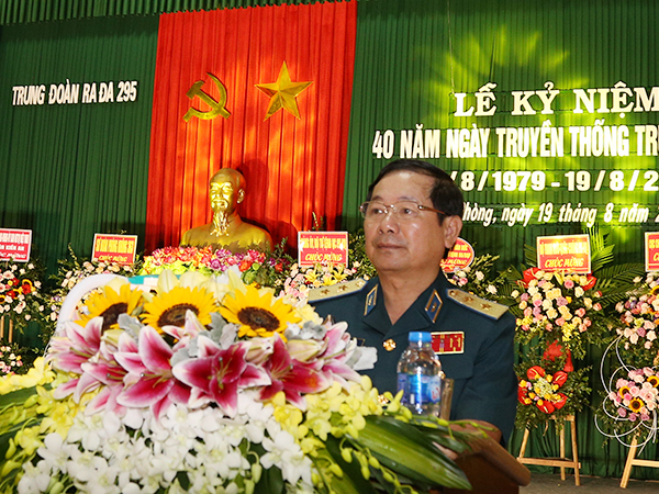 Trung đoàn Ra đa 295 kỷ niệm 40 năm ngày truyền thống