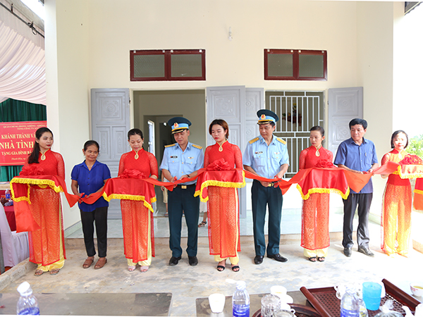 Tổng công ty ACC khánh thành và ban giao “Nhà tình nghĩa” cho các gia đình chính sách trên địa bàn TP Sầm Sơn, tỉnh Thanh Hóa