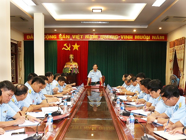 Tư lệnh Quân chủng Phòng không - Không quân kiểm tra Sư đoàn 365