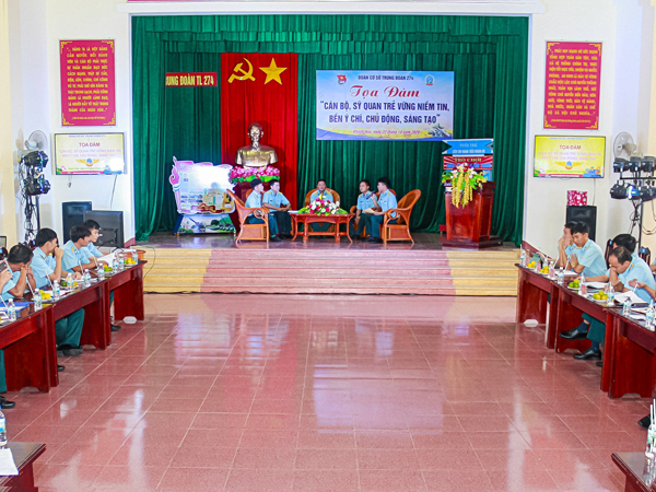 Các đơn vị trong Quân chủng Phòng không - Không quân tổ chức Tọa đàm “Cán bộ, sĩ quan trẻ vững niềm tin, bền ý chí, chủ động, sáng tạo”