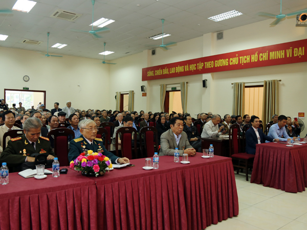 Gặp mặt kỷ niệm 50 năm “xếp bút nghiên ra trận”