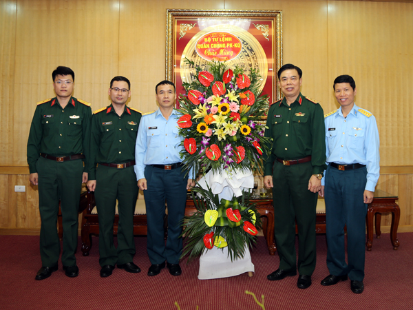 Quân chủng Phòng không - Không quân chúc mừng các nhà trường nhân kỷ niệm ngày Nhà giáo Việt Nam 20-11