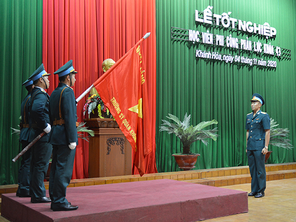 Trường Sĩ quan Không quân tổ chức Lễ tốt nghiệp cho học viên phi công phản lực Khóa 43