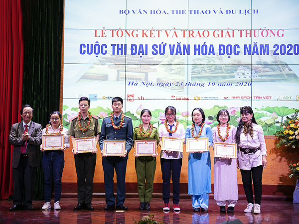 Lan tỏa phong trào đọc sách ở Học viện PK-KQ