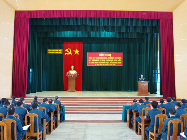 Trường Trung cấp Kỹ thuật PK-KQ tổng kết nhiệm vụ huấn luyện chiến đấu, bảo đảm an toàn, xây dựng đơn vị vững mạnh toàn diện “mẫu mực, tiêu biểu”