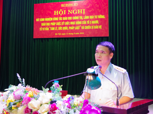 Sư đoàn 371 rút kinh nghiệm công tác giáo dục chính trị, lãnh đạo tư tưởng, giáo dục pháp luật, kỷ luật