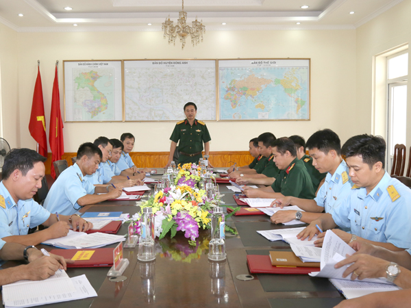 Ban Thanh niên Quân đội kiểm tra công tác phổ biến, giáo dục pháp luật tại Trung đoàn 236