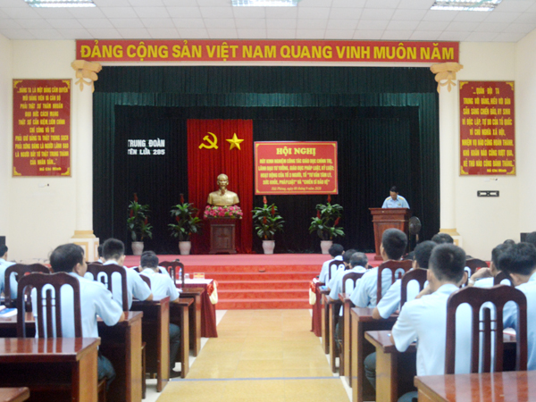 Trung đoàn 285 rút kinh nghiệm công tác giáo dục chính trị, lãnh đạo tư tưởng, giáo dục pháp luật, kỷ luật