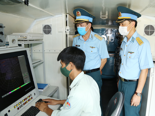 Quân chủng Phòng không - Không quân kiểm tra kết quả thực hiện nhiệm vụ 8 tháng đầu năm 2020 tại Nhà máy A31 và Nhà máy Z119