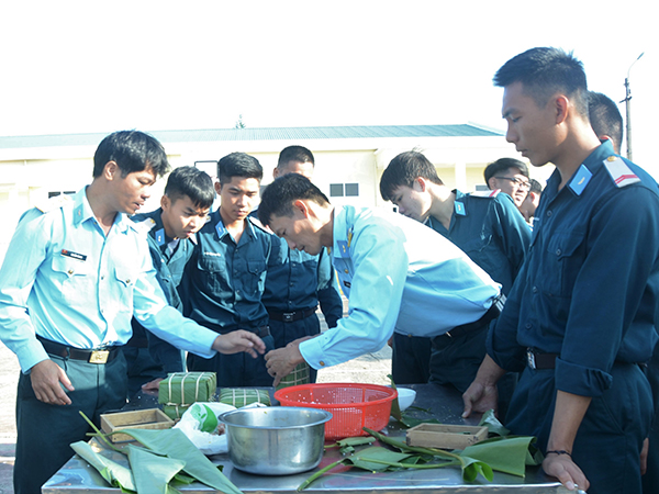 Đoàn cơ sở Trung đoàn 929 tổ chức Lễ hội bánh chưng, “Xuân Canh trời”