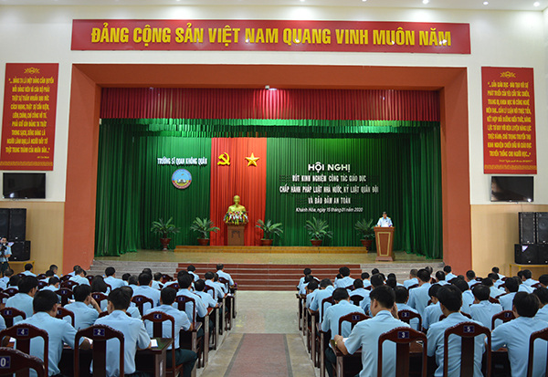 Trường Sĩ quan Không quân rút kinh nghiệm công tác giáo dục chấp hành pháp luật nhà nước, kỷ luật quân đội và bảo đảm an toàn