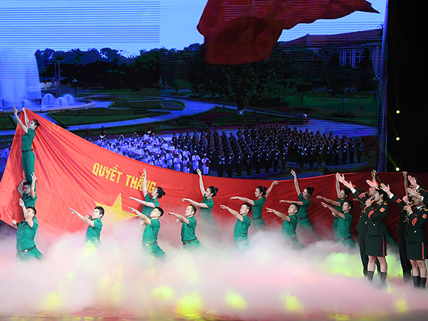 Trao giải thưởng tác phẩm văn học nghệ thuật, báo chí đề tài lực lượng và cách mạng 5 năm (2014 - 2019)