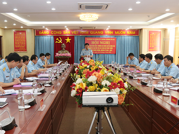 Thông qua văn kiện, phương án nhân sự và công tác chuẩn bị Đại hội nhiệm kỳ 2020-2025 của các đảng bộ cấp trên trực tiếp cơ sở