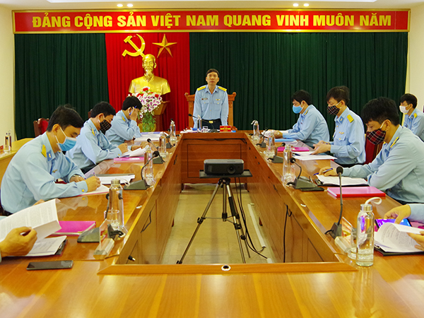 Phát huy dân chủ trong xây dựng văn kiên đại hội