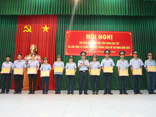Nhà máy A29 tôn vinh điển hình tiên tiến trong học tập và làm tư tưởng, đạo đức, phong cách Hồ Chí Minh