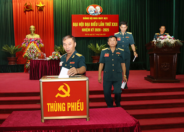 Xây dựng Nhà máy A31 vững mạnh về chính trị, tư tưởng, tổ chức và hoàn thành thắng lợi các nhiệm vụ được giao
