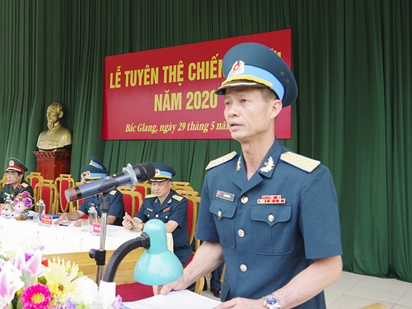 Các đơn vị trong Quân chủng Phòng không - Không quân tổ chức lễ tuyên thệ chiến sĩ mới năm 2020
