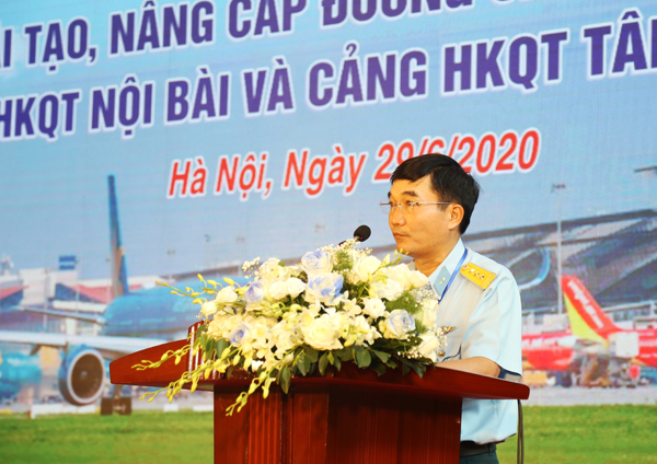 Lễ khởi công các dự án cải tạo, nâng cấp đường cất hạ cánh, đường lăn Cảng Hàng không Quốc tế Nội Bài và Tân Sơn Nhất