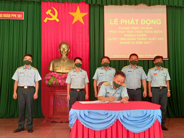 Các cơ quan, đơn vị trong Quân chủng Phòng không - Không quân phát động thi đua chào mừng kỷ niệm 75 năm Ngày toàn quốc kháng chiến