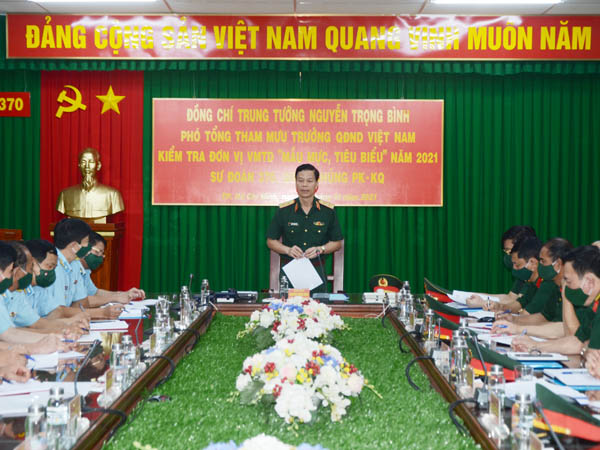 Bộ Quốc phòng kiểm tra công tác xây dựng đơn vị vững mạnh toàn diện “mẫu mực, tiêu biểu” tại Sư đoàn 370