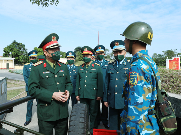 Bộ Quốc phòng kiểm tra công tác xây dựng đơn vị vững mạnh toàn diện “mẫu mực, tiêu biểu” tại Sư đoàn 363