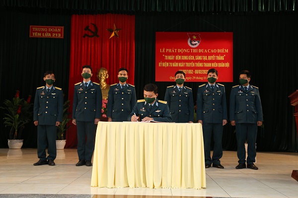 Các tổ chức đoàn trong Quân chủng Phòng không - Không quân phát động thi đua cao điểm chào mừng kỉ niệm 70 năm Ngày truyền thống Thanh niên Quân đội