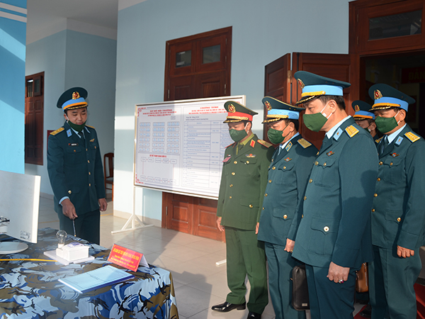 Tổng cục Hậu cần chấm thi “Doanh trại chính quy, xanh, sạch, đẹp” tại Trung đoàn 257