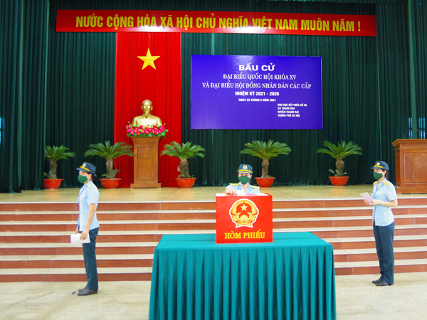 Cử tri Quân chủng Phòng không - Không quân tham gia bầu cử đại biểu Quốc hội khóa XV và đại biểu Hội đồng nhân dân các cấp nhiệm kỳ 2021-2026