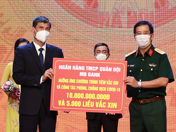 MB chung tay, góp sức cùng Hà Nội đẩy lùi COVID-19