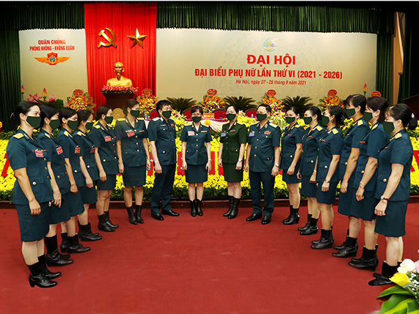 Phát huy tiềm năng, sức sáng tạo của Phụ nữ Quân chủng PK-KQ