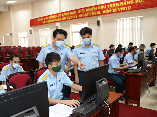 Huấn luyện, triển khai sử dụng thử nghiệm Hệ thống tổng hợp, báo cáo ngành Kỹ thuật Phòng không-Không quân