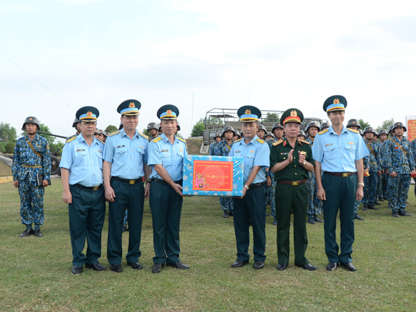 Bộ Quốc phòng kiểm tra Sư đoàn 367