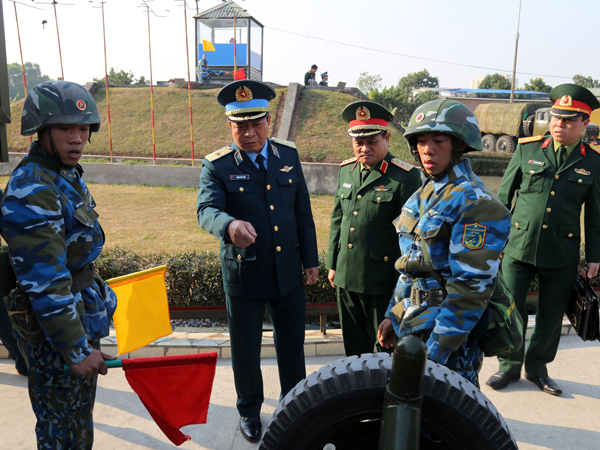 Bộ Tổng Tham mưa kiểm tra Trung đoàn 218