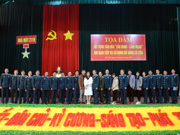Nhà máy Z119 tổ chức Tọa đàm xây dựng văn hóa “văn minh - lành mạnh khi giao tiếp và sử dụng đồ uống có cồn