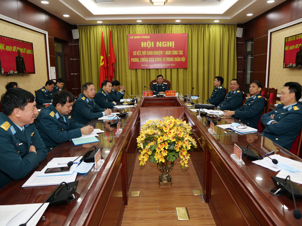 Bộ Quốc phòng sơ kết, rút kinh nghiệm 1 năm công tác phòng, chống dịch Covid-19 trong Quân đội