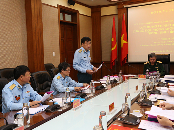 Bộ Quốc phòng nghiệm thu Đề tài “Xây dựng chính trị - tinh thần của Bộ đội PK-KQ trong tình hình mới”
